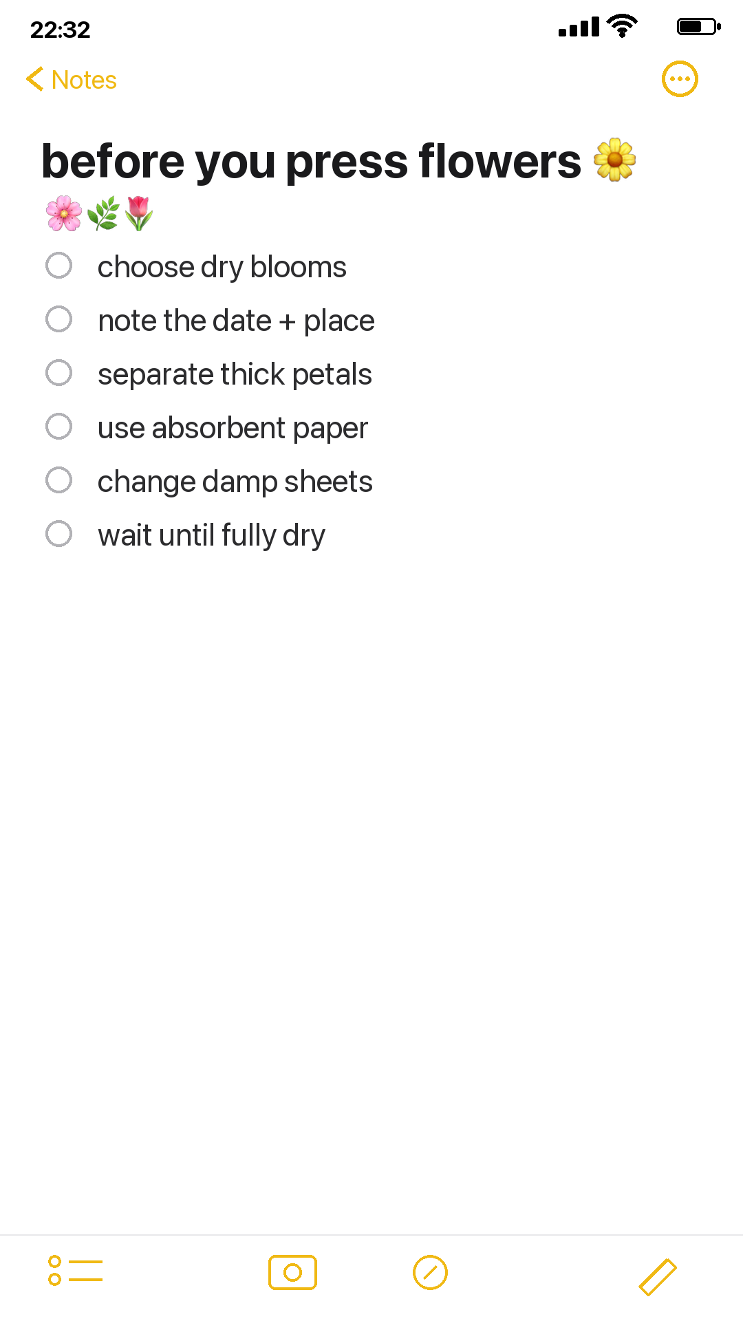 iPhone Notes-style pressed flower preparation checklist with flower emojis